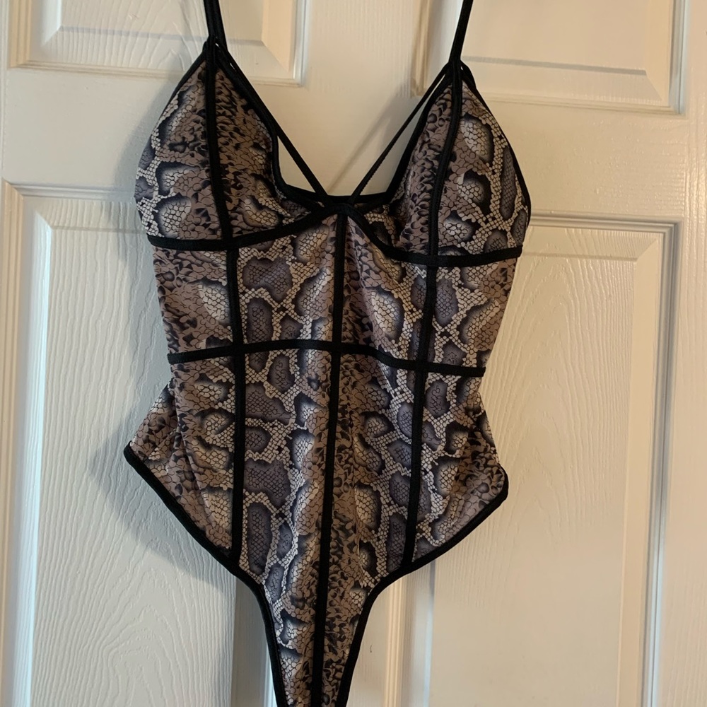 Sexy snake print bodysuit! Adjustable straps! New without tags! Never worn